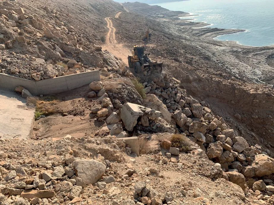 صيانة الطرق ومعالجة العبارات والمنشآت الخرسانية – طريق البحر الميت، الأردن